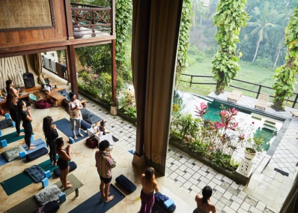 Elevate your yoga teaching and build confidence as an entrepreneur through our transformative hybrid 300hr yoga teacher training program. 200hr yoga teacher training immersion in Bali - March 10 to 25